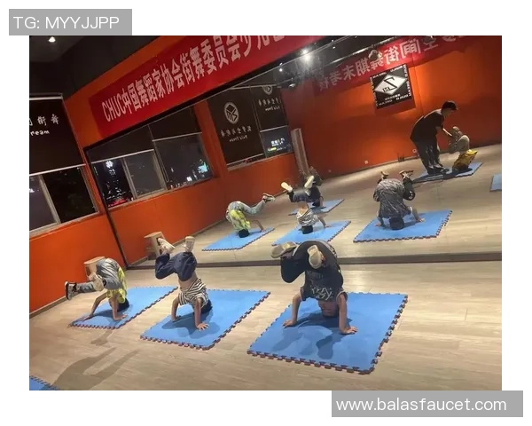 街舞新手必看:从零基础到实力舞者的全面入门指南 街舞新手必看:从零基础到实力舞者的全面入门指南