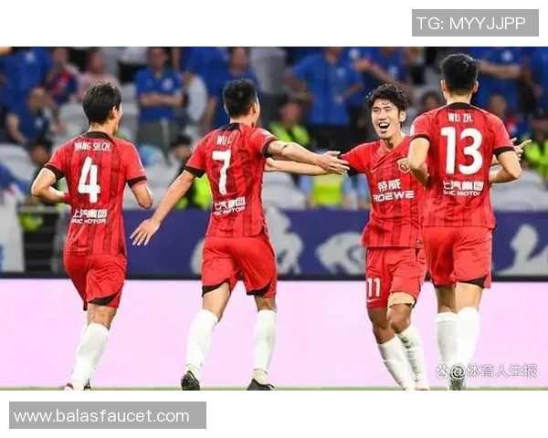 足球明星携手手机品牌打造激情四溢的广告盛宴 足球明星携手手机品牌打造激情四溢的广告盛宴