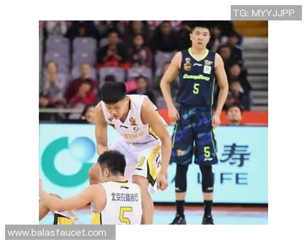 重庆足球队的转型之路全国锦标赛特别报道展现新生机与挑战