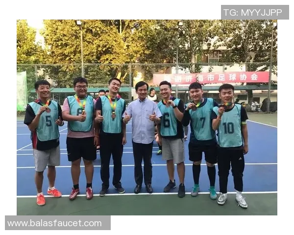 成都足球队荣登足球配合排行榜第二名展现团队实力与默契